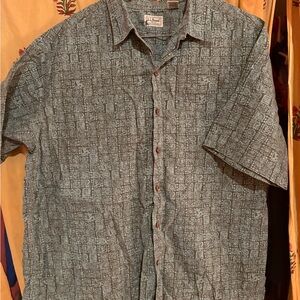 L.L. Bean Men's Gray Geometric Button Down Shirt